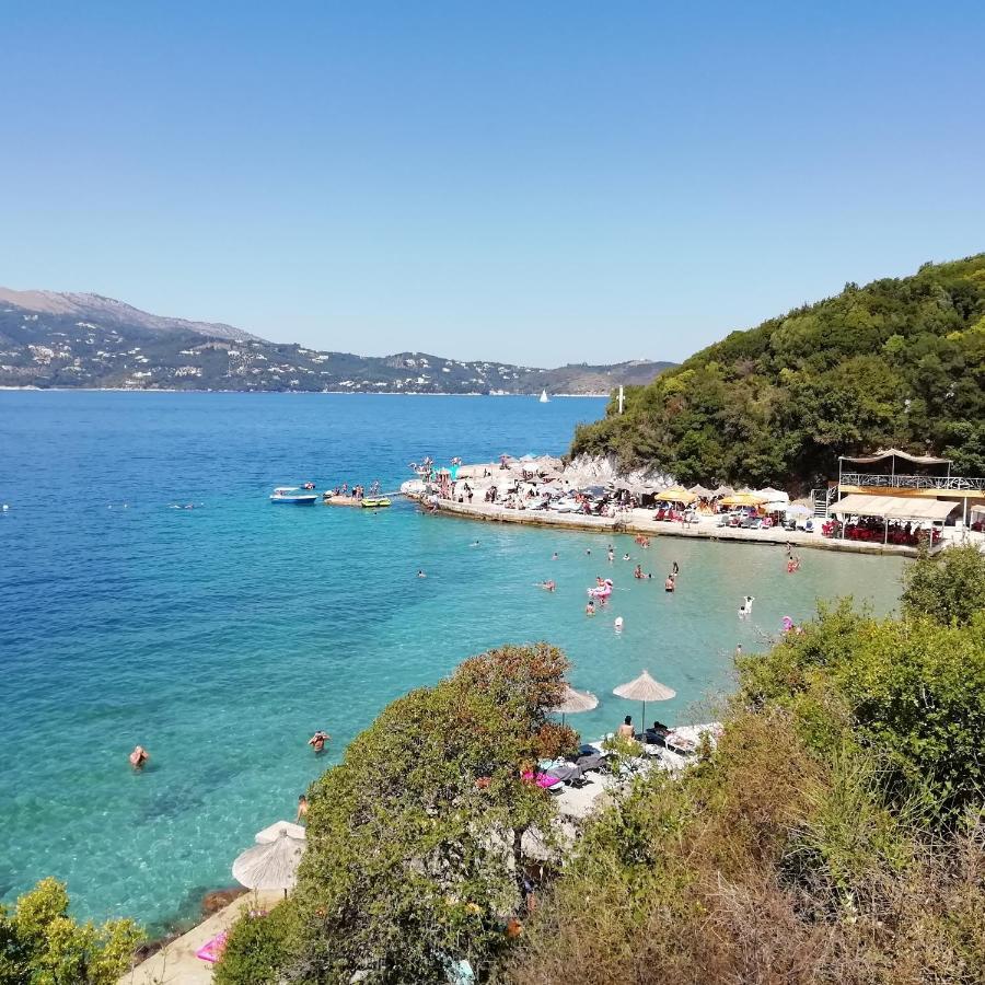 Jonny Guesthouse Ksamil Exterior foto