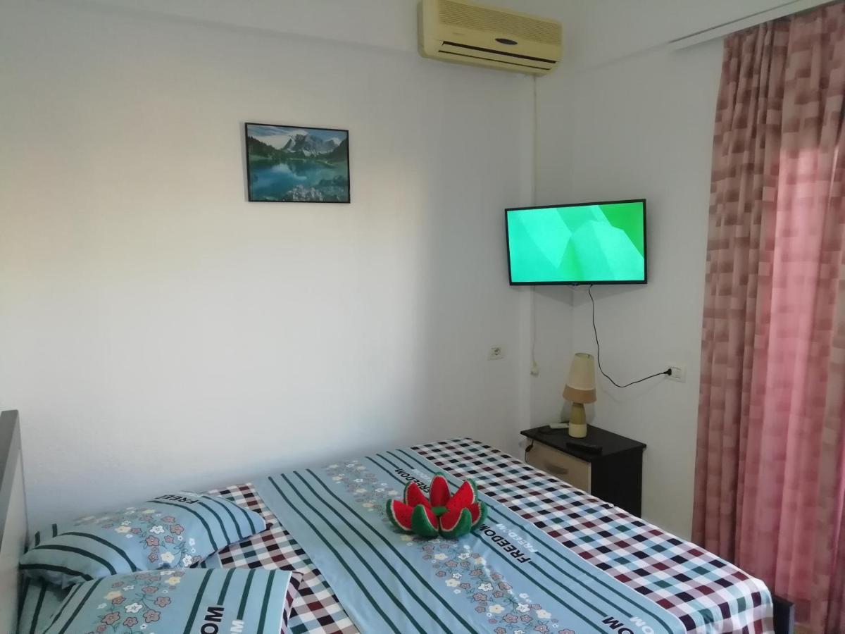 Jonny Guesthouse Ksamil Exterior foto
